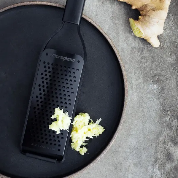 MICROPLANE Black Sheep Serie Grobe Reibe