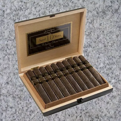 Rocky Patel: VINTAGE 1992 TORO