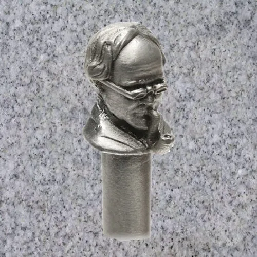 Peterson: PEWTER "THINKING MAN" PIPE TAMPER