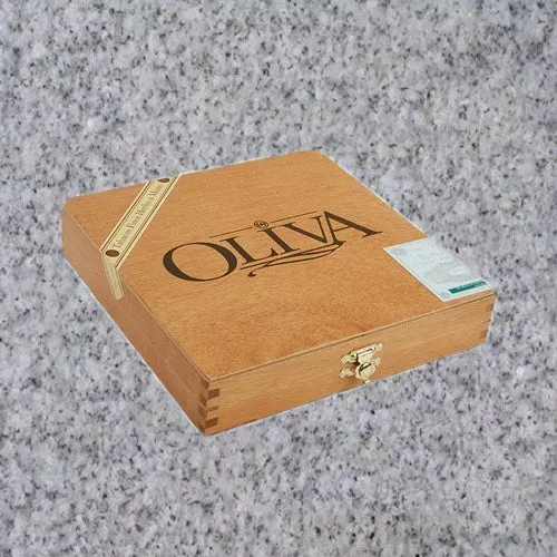 Oliva: VARIETY SAMPLER BOX - 6 CIGARS