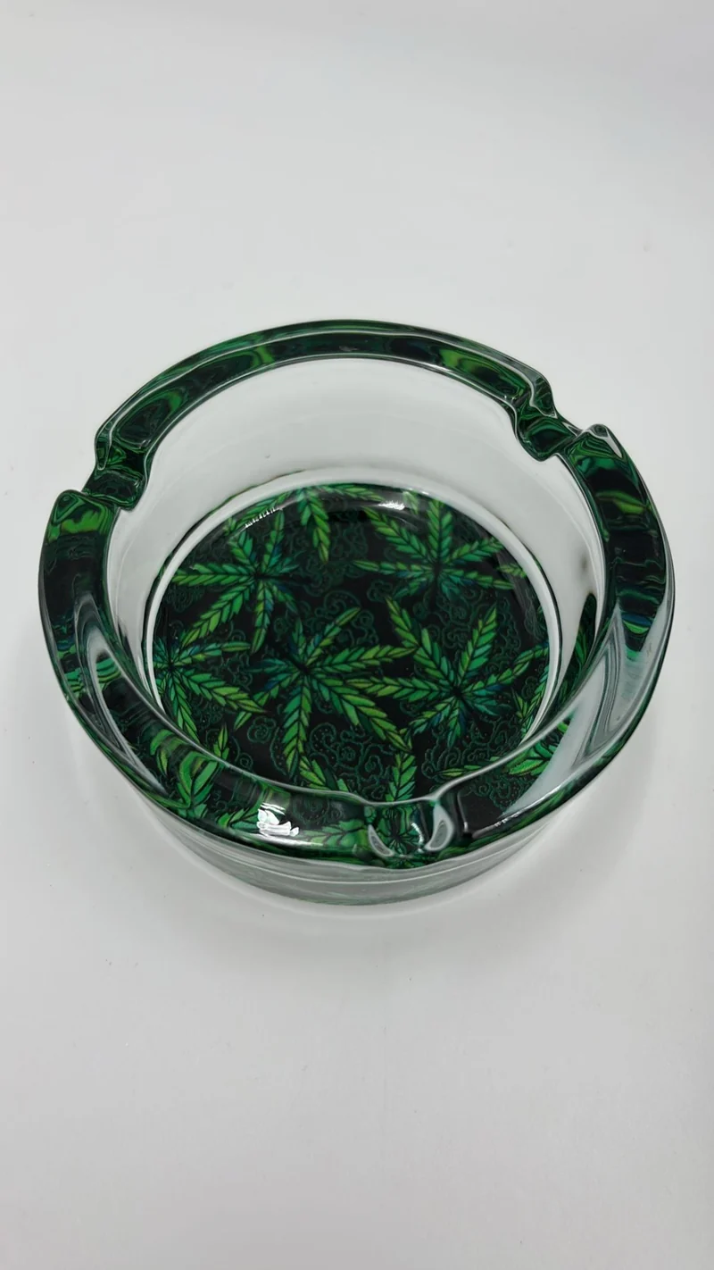 Hemp Leaves Glas Aschenbecher rund