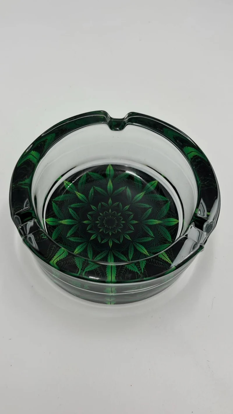 Hemp Leaves Glas Aschenbecher rund