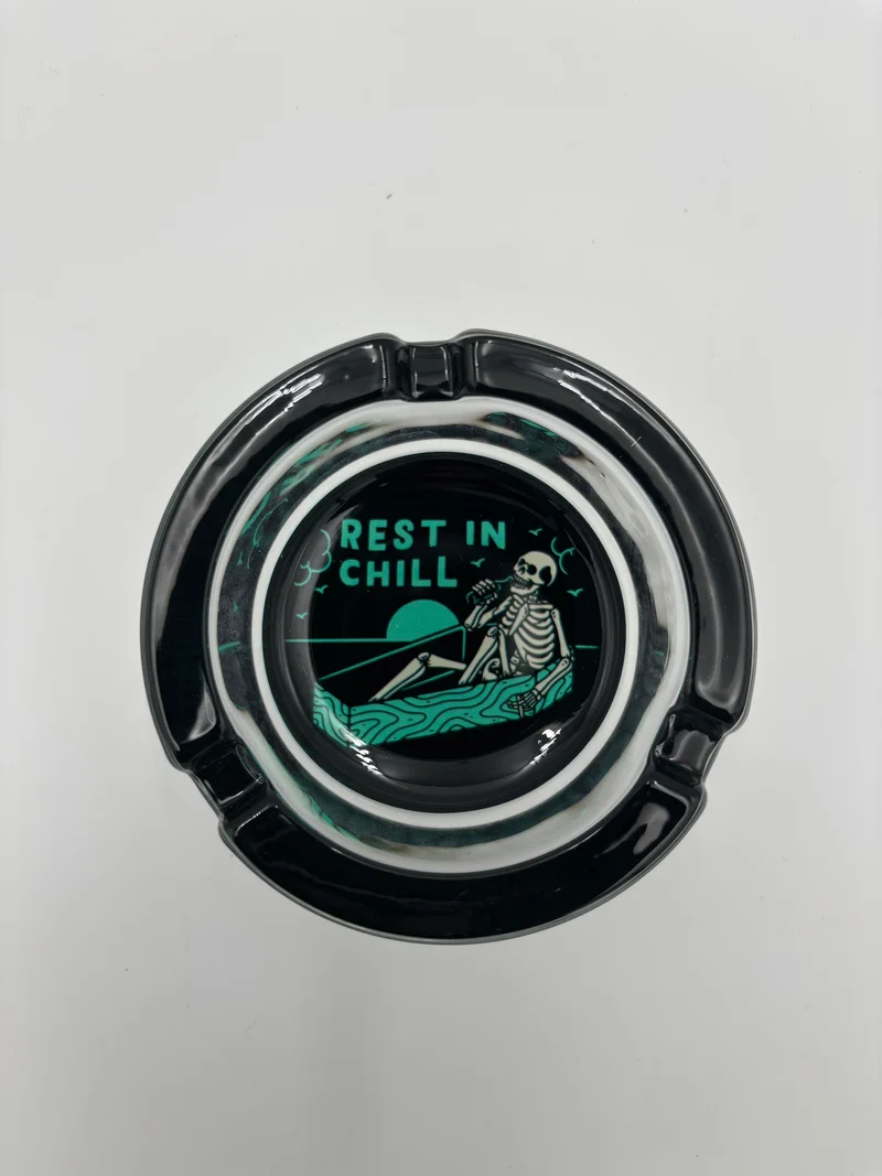 Champ Skull Glas Aschenbecher rund