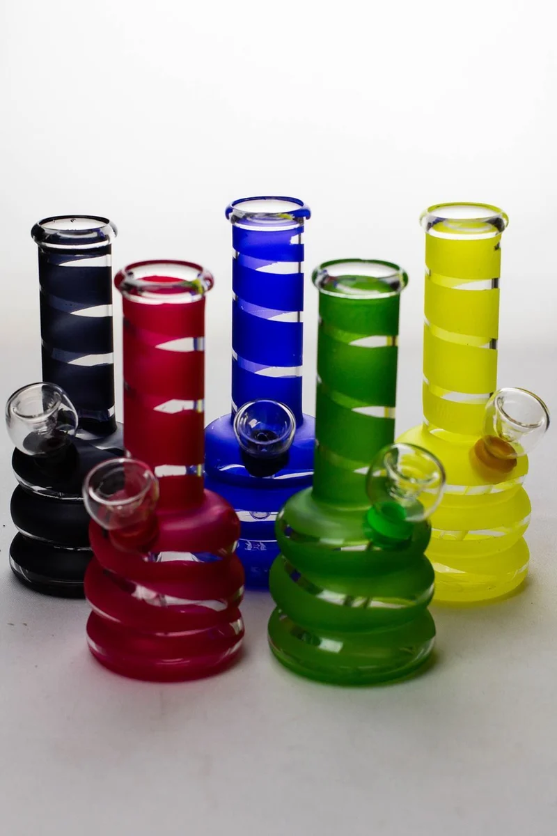 6" glass water bong