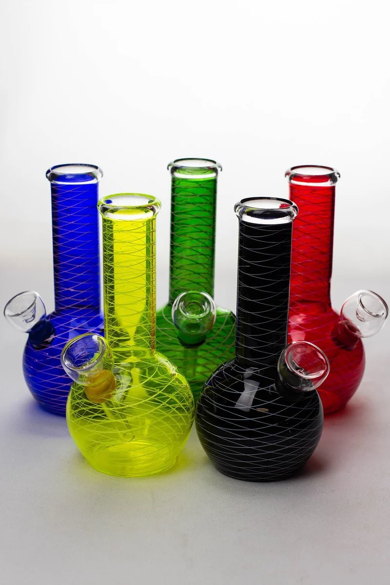6" glass water bong