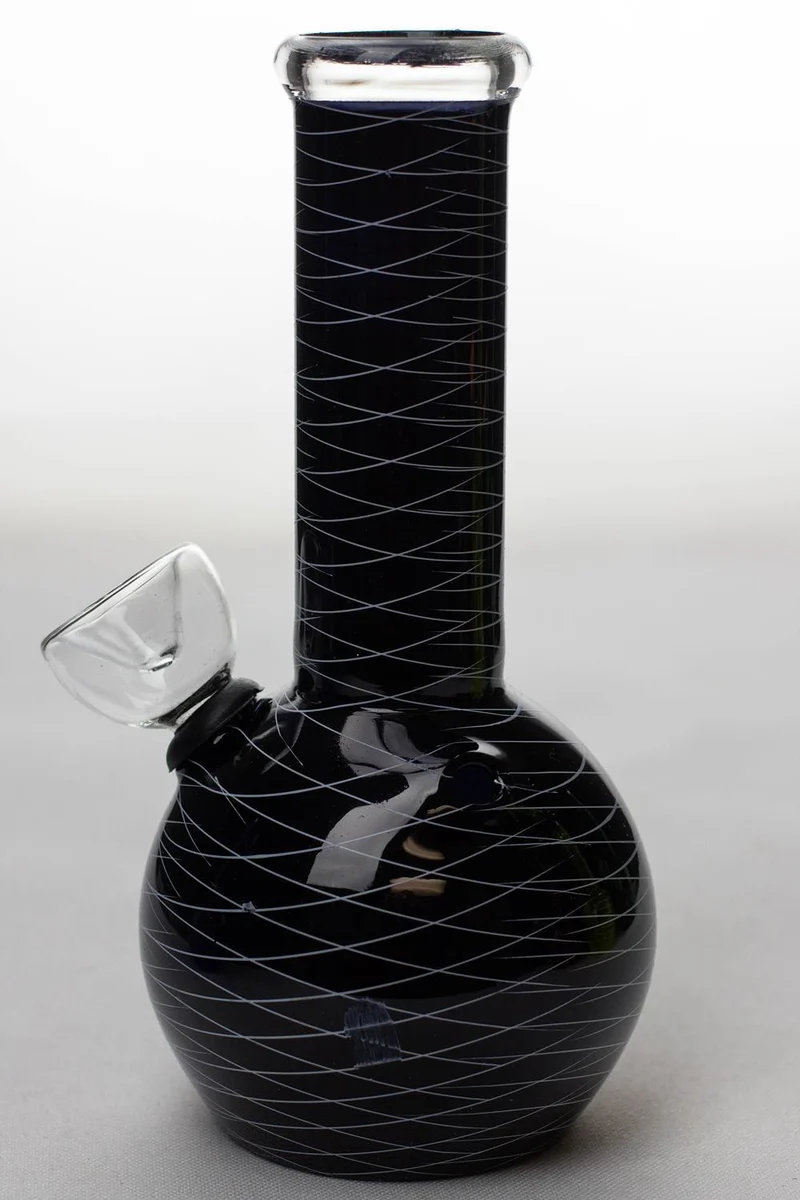 6" glass water bong