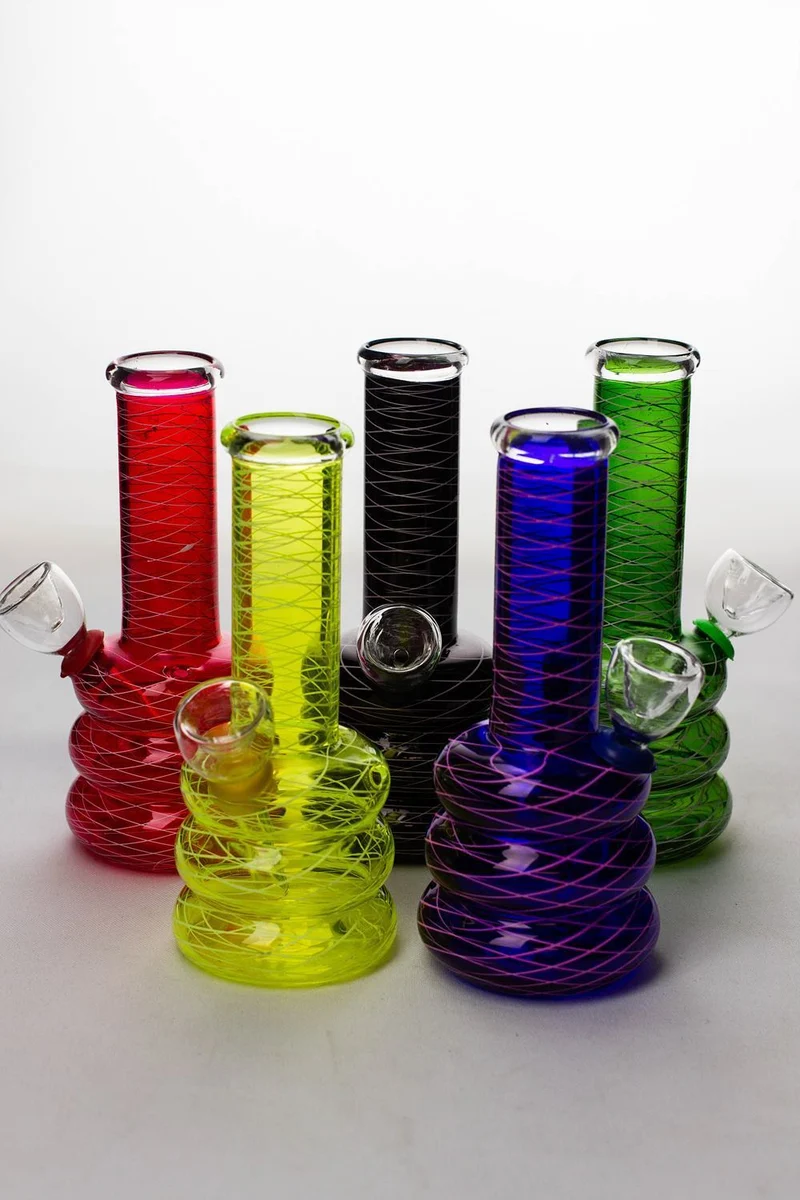 6" glass water bong